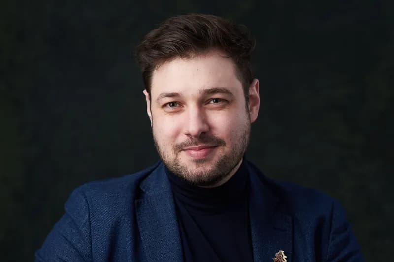Portrait of Dr Jorge Pereira Campos